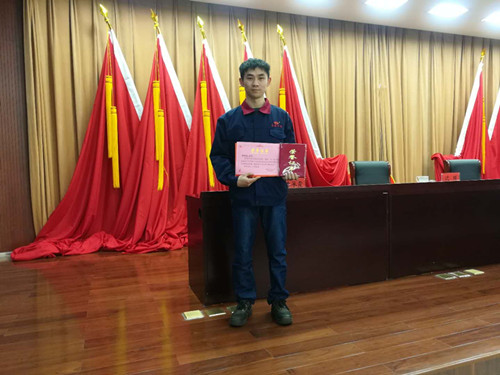 鄧輝武榮獲天寧區崗位操作能手