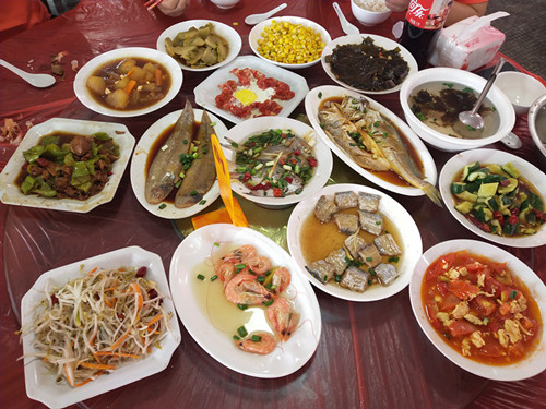 抵達象山飯店吃午飯